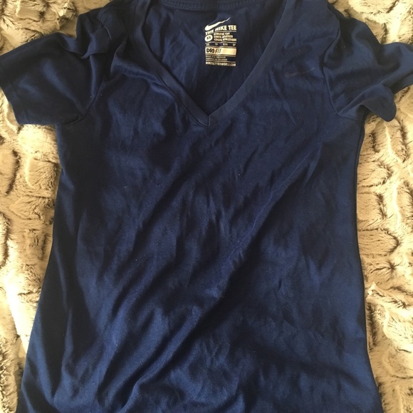 Nike Dri Fit Active Tee - Picture 2 of 3